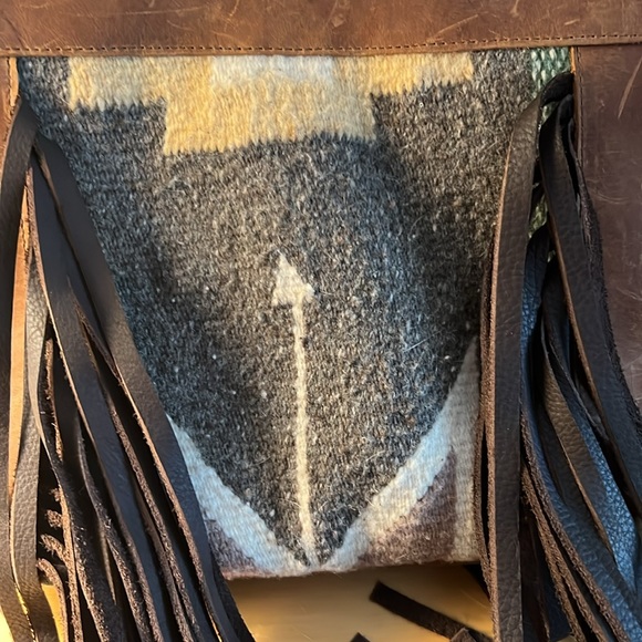 Fringe Hill Design crossbody Saddle Puebla Mesa cowhide WEEKEND SALE 🎉🥳🎉 - Picture 9 of 12